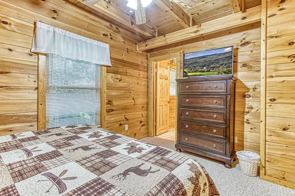 Smoky Mountain Gem Villa Gatlinburg Exterior photo
